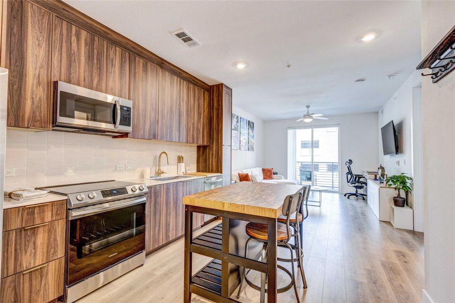 Furnished interior view inside a new home in , Austin (Image 10).