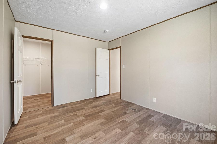 Spacious, unfurnished interior of a new home in , Old Fort (Image 13).