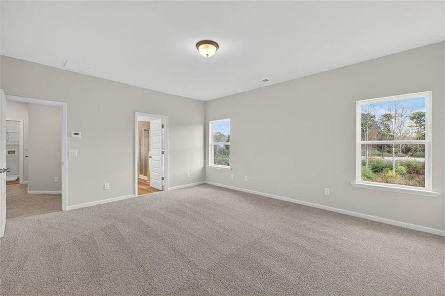 Spacious, unfurnished interior of a new home in Garrett Preserve, Douglasville (Image 19).