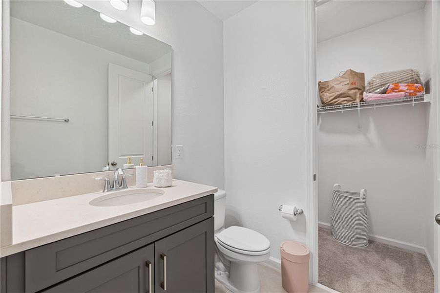 Furnished interior view inside a new home in , Winter Garden (Image 51).
