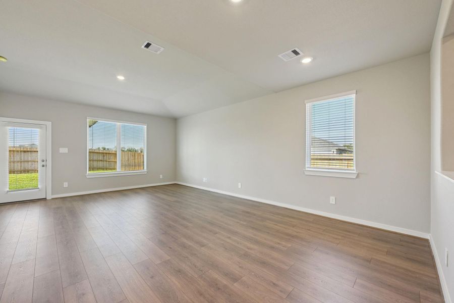 Photo is not of the actual home, but is an inspirational photo of builder’s model home and may depict options, furnishings, and/or decorator features that are not included Photo is not of the actual home, but is an inspirational photo of builder’s model home and may depict options, furnishings, and/or decorator features that are not included