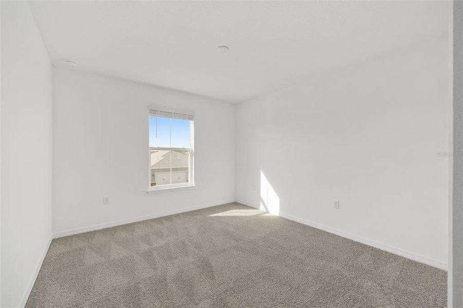 Spacious, unfurnished interior of a new home in Calesa Township, Ocala (Image 52).