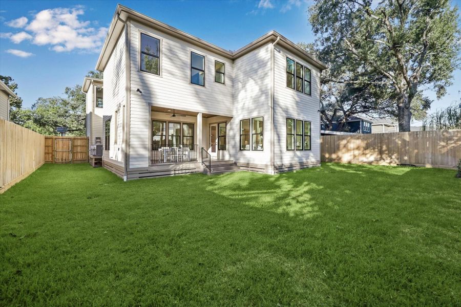 Exterior details and patio area of a home in , Houston (Image 23).