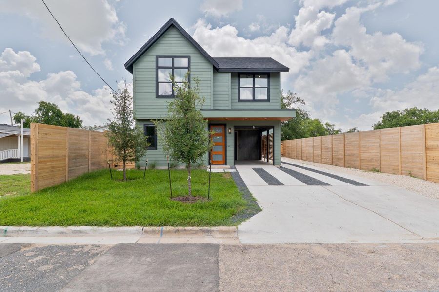 Exterior details and patio area of a home in , Austin (Image 27).