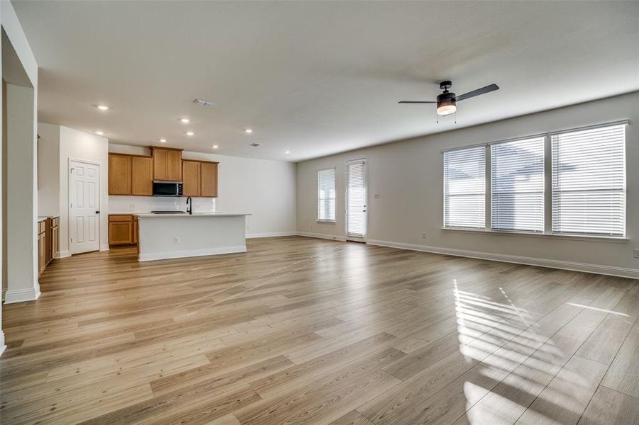 Spacious, unfurnished interior of a new home in The Preserve Estates, Justin (Image 17).