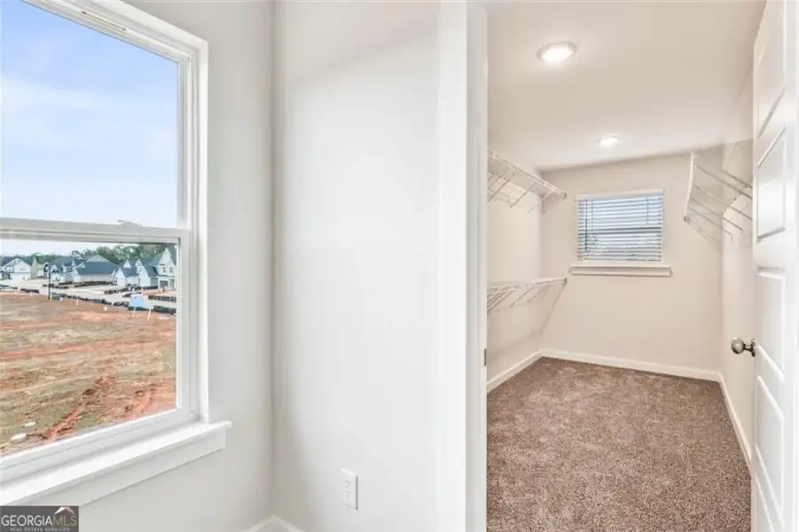 Spacious, unfurnished interior of a new home in , Hampton (Image 18).