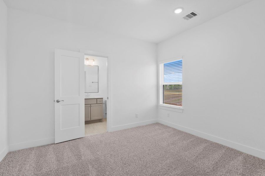 Spacious, unfurnished interior of a new home in Sienna, Missouri City (Image 9). Spacious, unfurnished interior of a new home in Sienna, Missouri City (Image 9).