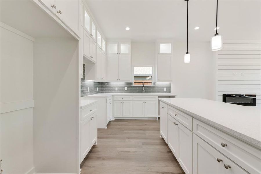 Furnished interior view inside a new home in , Dallas (Image 6). Furnished interior view inside a new home in , Dallas (Image 6).