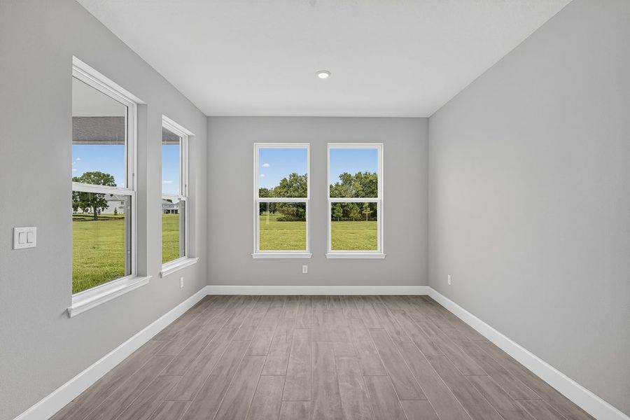 Spacious, unfurnished interior of a new home in Victoria Lakes, Odessa (Image 14).