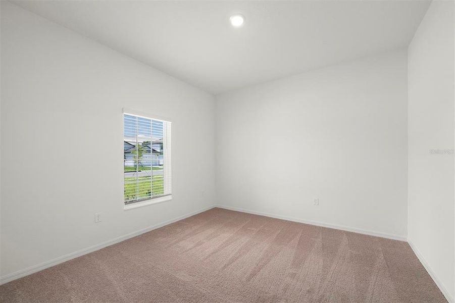 Spacious, unfurnished interior of a new home in Tula Parc, Astatula (Image 43).