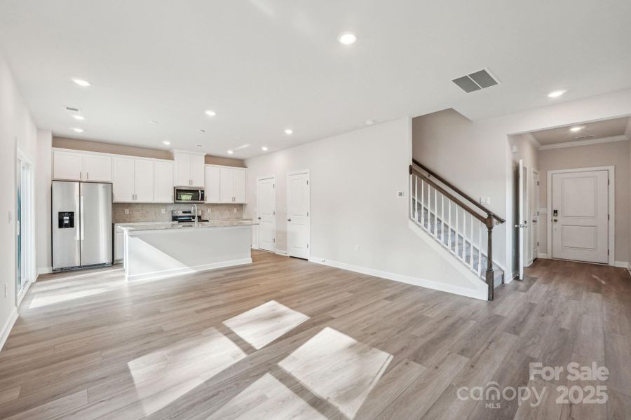 Spacious, unfurnished interior of a new home in Walnut Reserve, Conover (Image 15).