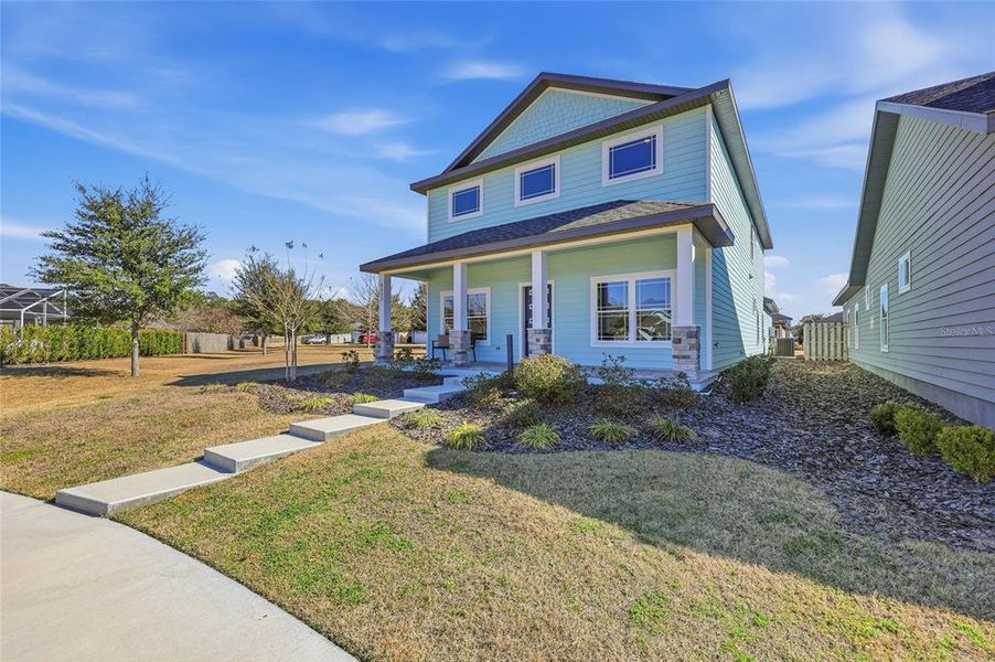 Exterior details and patio area of a home in , Gainesville (Image 4).
