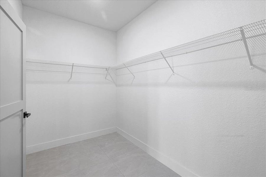 Spacious, unfurnished interior of a new home in , Port Charlotte (Image 24).