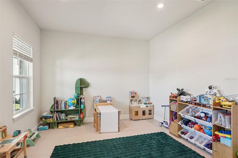 Furnished interior view inside a new home in , Parrish (Image 13).