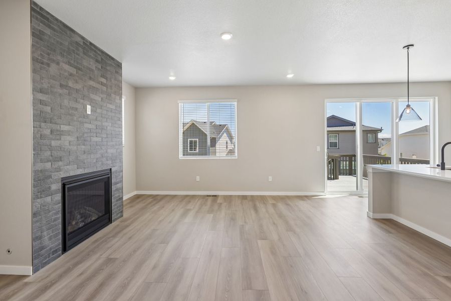 New Home in Parker, CO.  - Slide 7