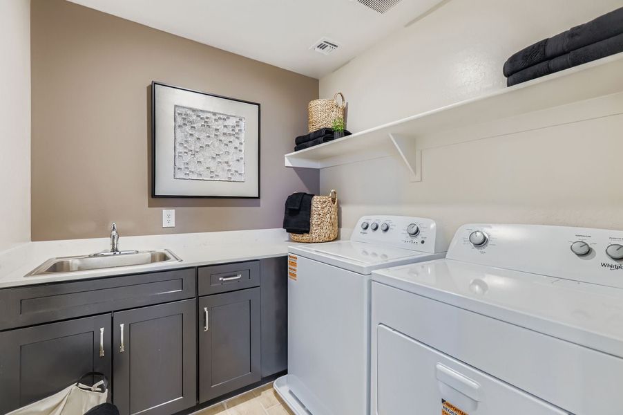 2,760sf New Home in Surprise, AZ.  - Slide 25