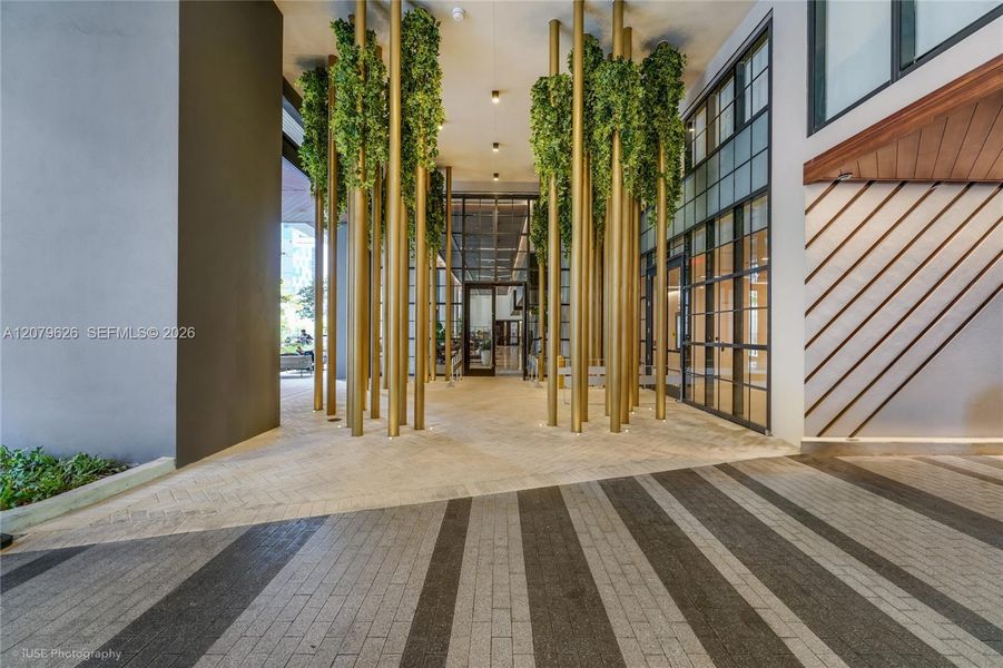 Community amenities in , Miami (Image 17).