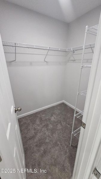 Spacious, unfurnished interior of a new home in , Jacksonville (Image 49).