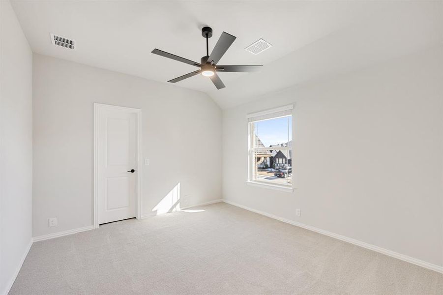 Spacious, unfurnished interior of a new home in Parks at Panchasarp Farms 55-60, Burleson (Image 38).