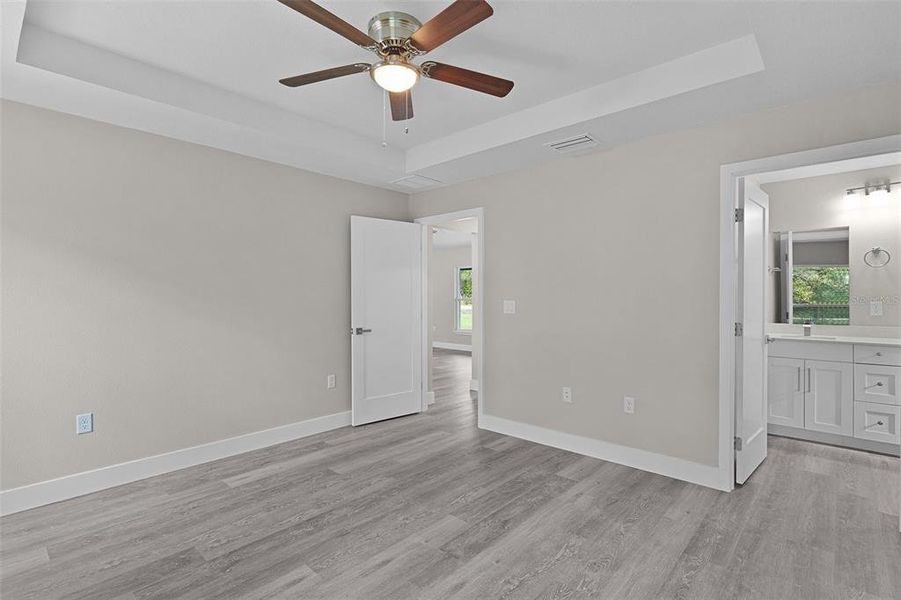 Spacious, unfurnished interior of a new home in , Ocklawaha (Image 29).