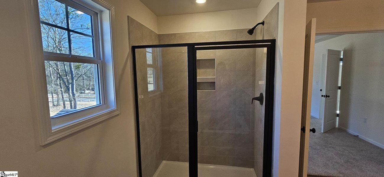 Close-up of interior finishes inside a home in Sedona, Greenville (Image 10).