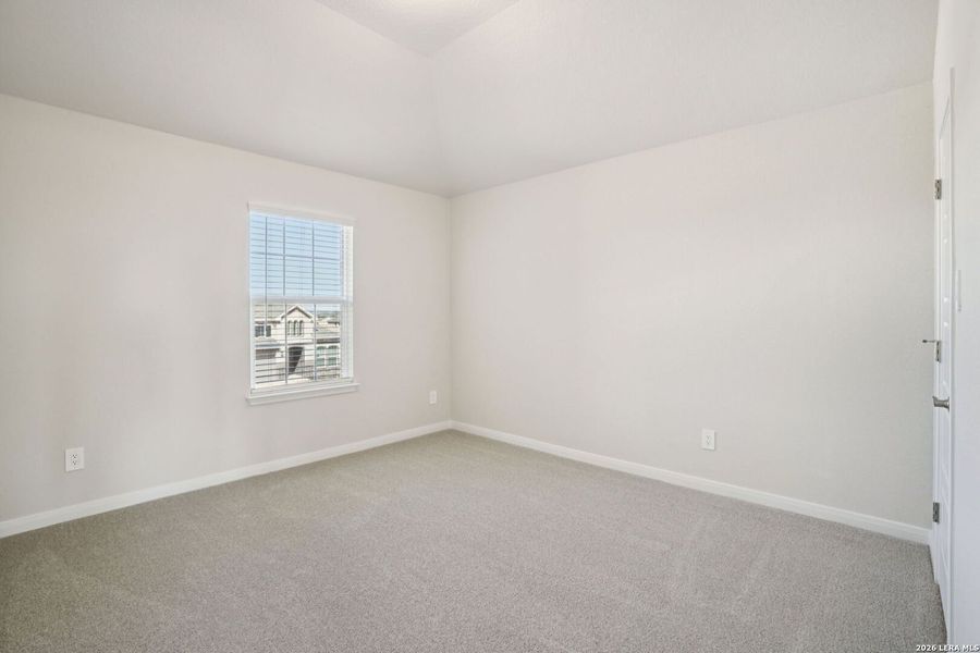 Spacious, unfurnished interior of a new home in Carmel Ranch, Schertz (Image 22).