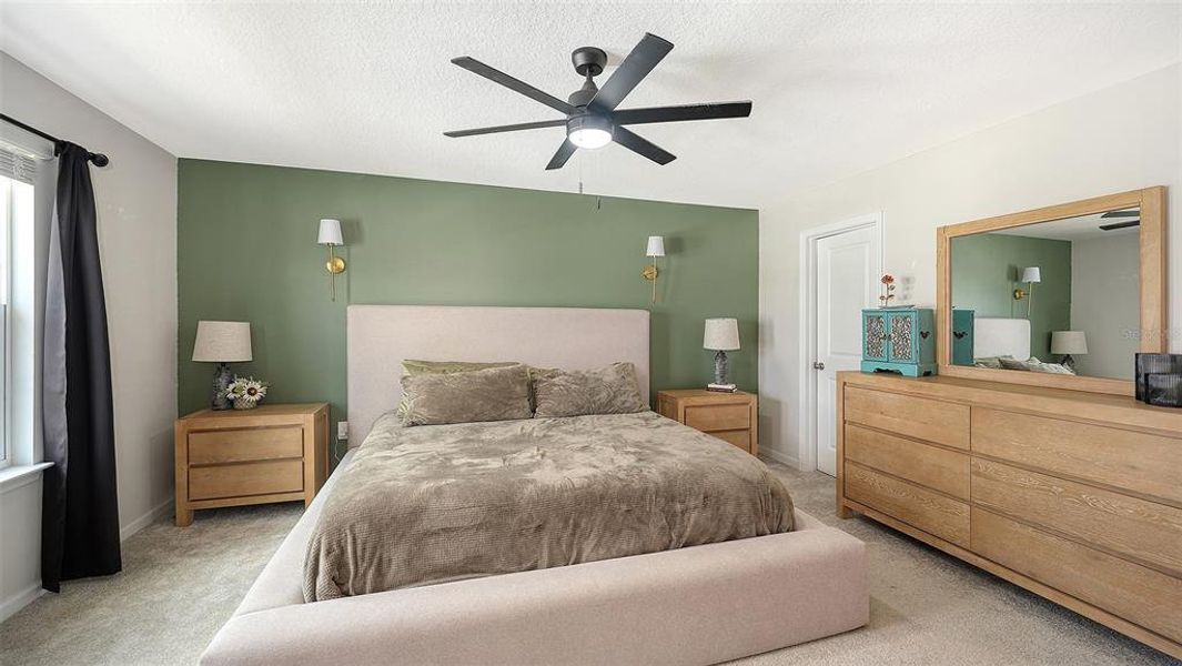 Furnished interior view inside a new home in , Bradenton (Image 30).