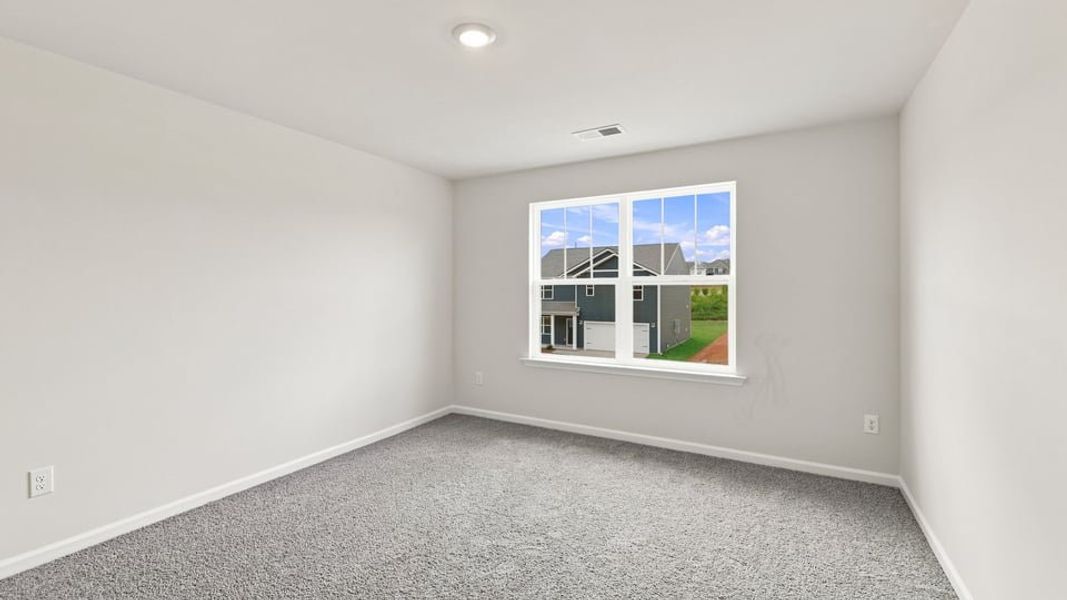 Spacious, unfurnished interior of a new home in Hunters Ridge, Woodruff (Image 36).