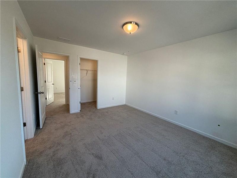 Spacious, unfurnished interior of a new home in Arbors at Richland Creek, Buford (Image 34).