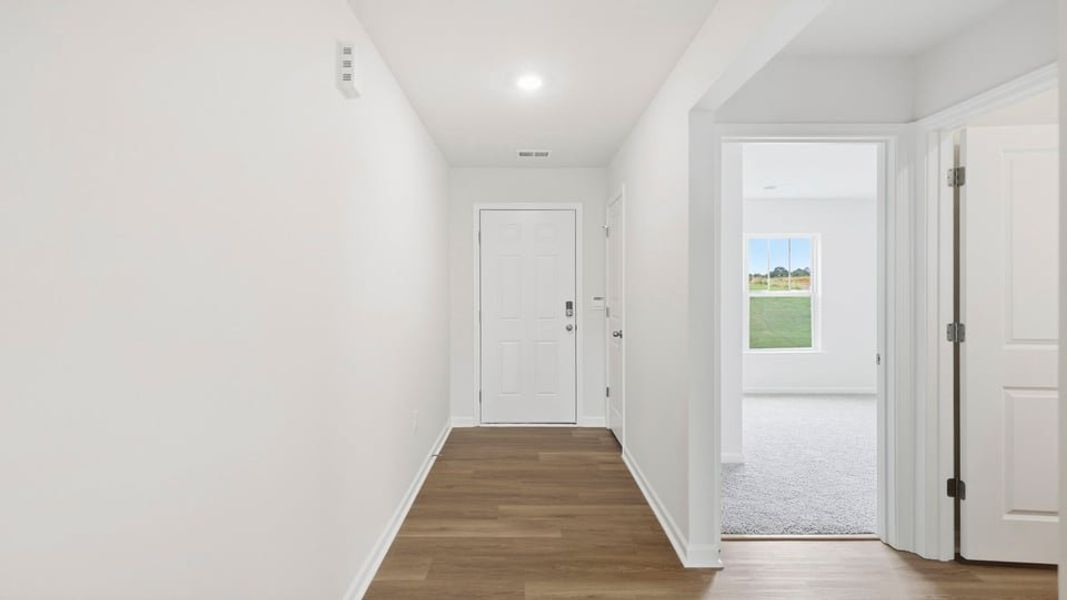 Spacious, unfurnished interior of a new home in Lakestone, Woodruff (Image 15).
