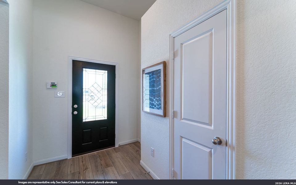 Spacious, unfurnished interior of a new home in Willow View, Converse (Image 20).