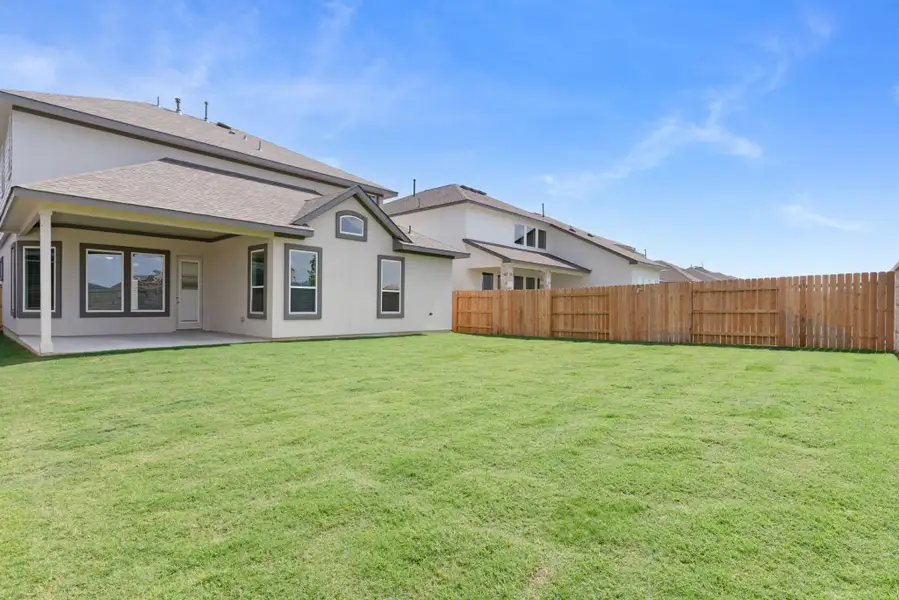 Exterior details and patio area of a home in Nolina, Georgetown (Image 3).