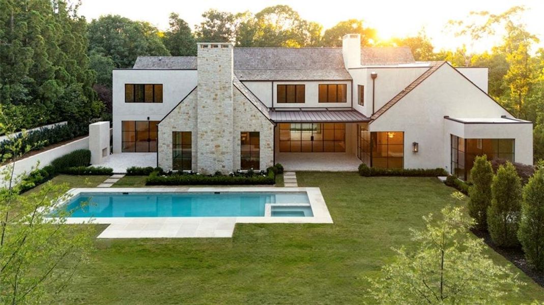 Image 18 of a home in .