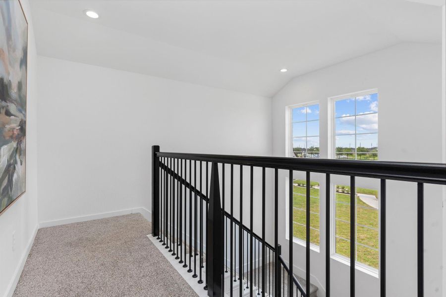 Spacious, unfurnished interior of a new home in Tamarron, Fulshear (Image 23).