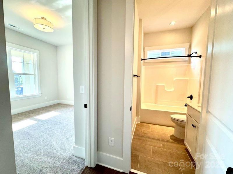 Image 25 of a home in Cumberland.