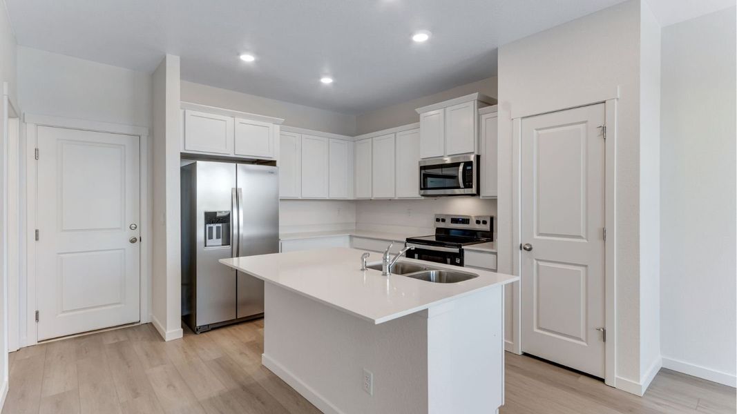 Furnished interior view inside a new home in Vista Meadows, Fort Lupton (Image 5).