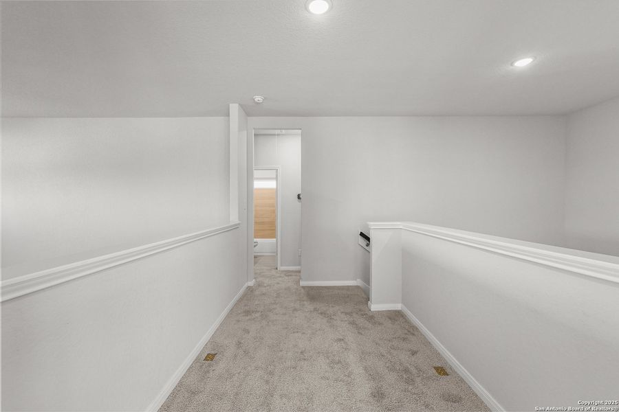 Image 33 of a home in Mayfair 50'.