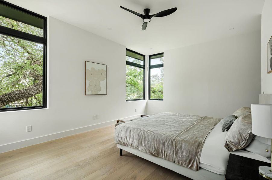 Furnished interior view inside a new home in , Austin (Image 27). Furnished interior view inside a new home in , Austin (Image 27).