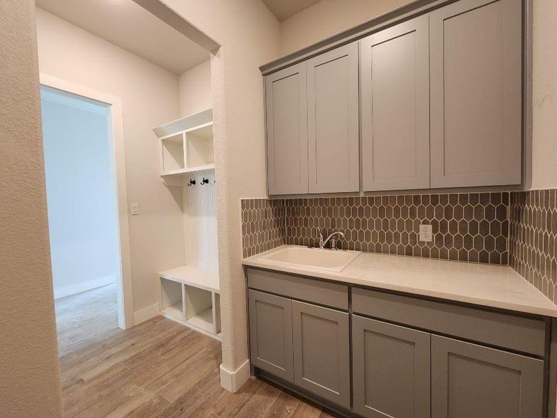 Furnished interior view inside a new home in Rocky Top, Krum (Image 5).