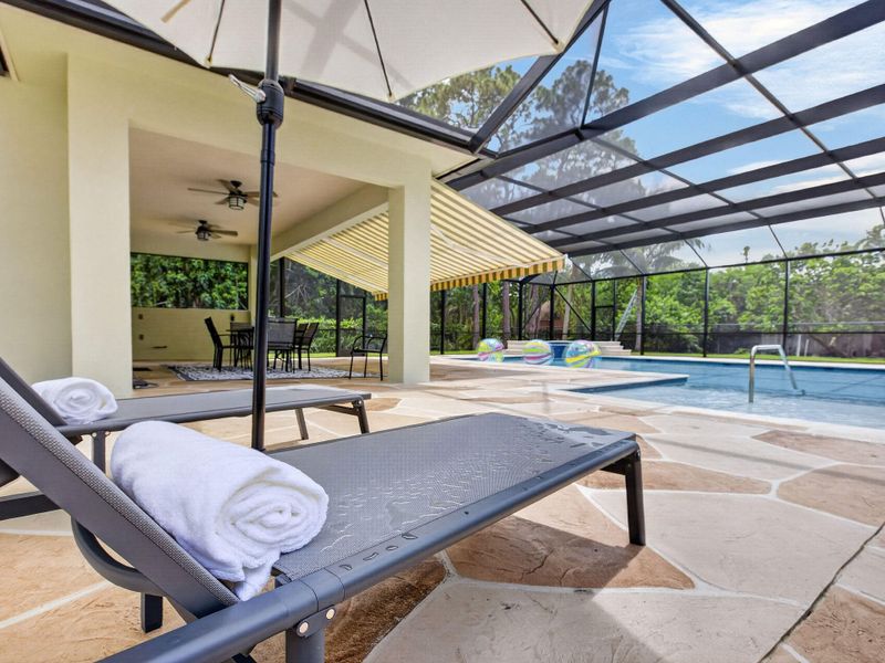 Covered Patio Dining Area