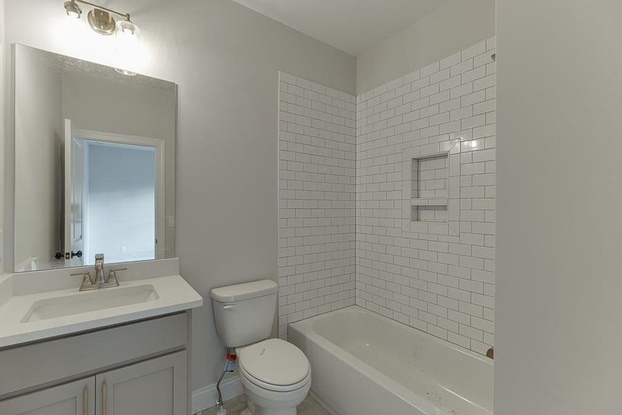 Furnished interior view inside a new home in , Jefferson (Image 14).