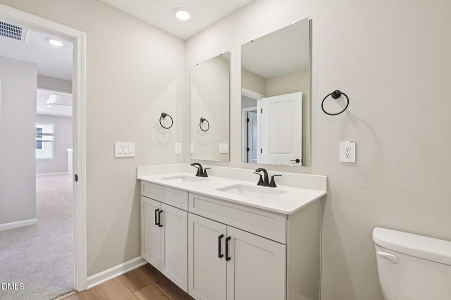 33.1 - Secondary Bath