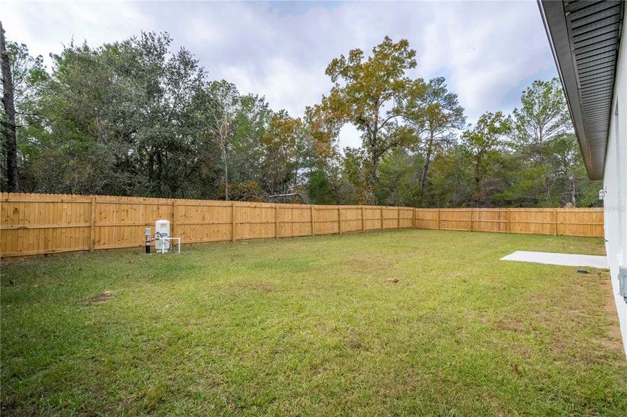 Exterior details and patio area of a home in , Ocklawaha (Image 23).