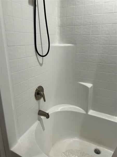 Close-up of interior finishes inside a home in , Grand Saline (Image 13).