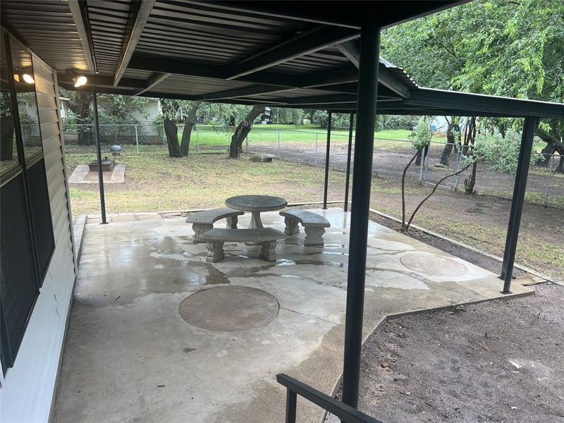 Community amenities in , Early (Image 22).