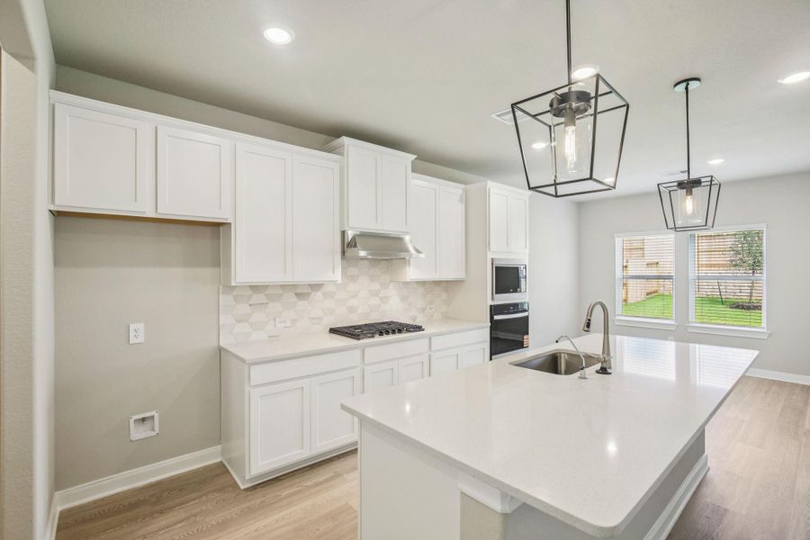 Photo is not of the actual home, but is an inspirational photo of builder’s model home and may depict options, furnishings, and/or decorator features that are not included Photo is not of the actual home, but is an inspirational photo of builder’s model home and may depict options, furnishings, and/or decorator features that are not included