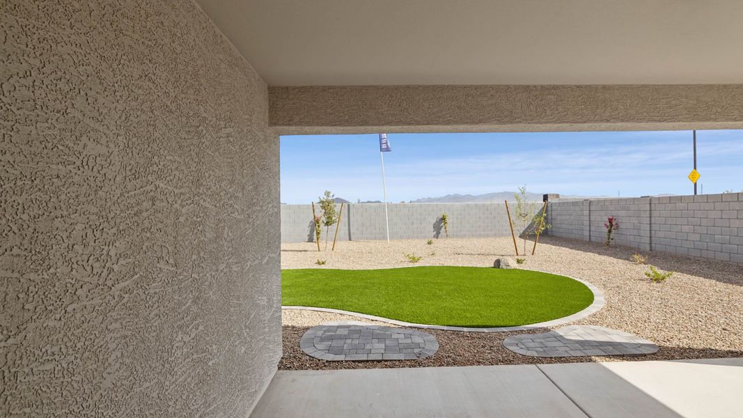 Representative exterior details of a home built from the Hayden by D.R. Horton in The Ridge at Stone Butte, Phoenix (Image 3).