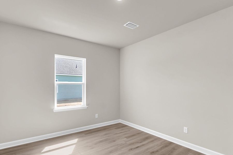 Spacious, unfurnished interior of a new home in , Ravenel (Image 13).