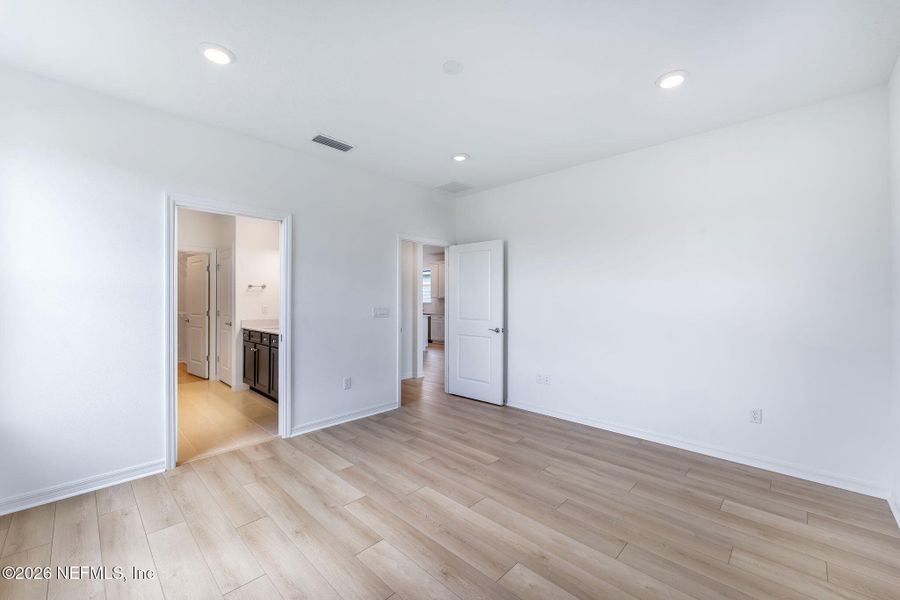 Spacious, unfurnished interior of a new home in Del Webb Wildlight, Wildlight (Image 33).