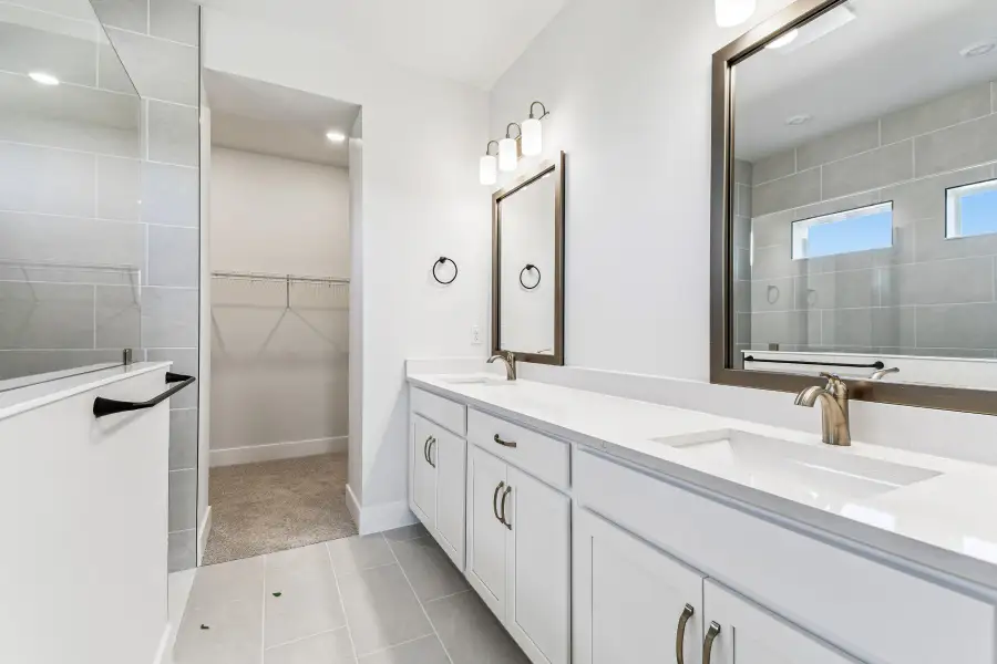 The Danica - Owner's Bath